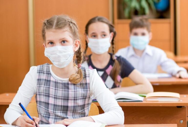 wearing_masks_in_class20202177356